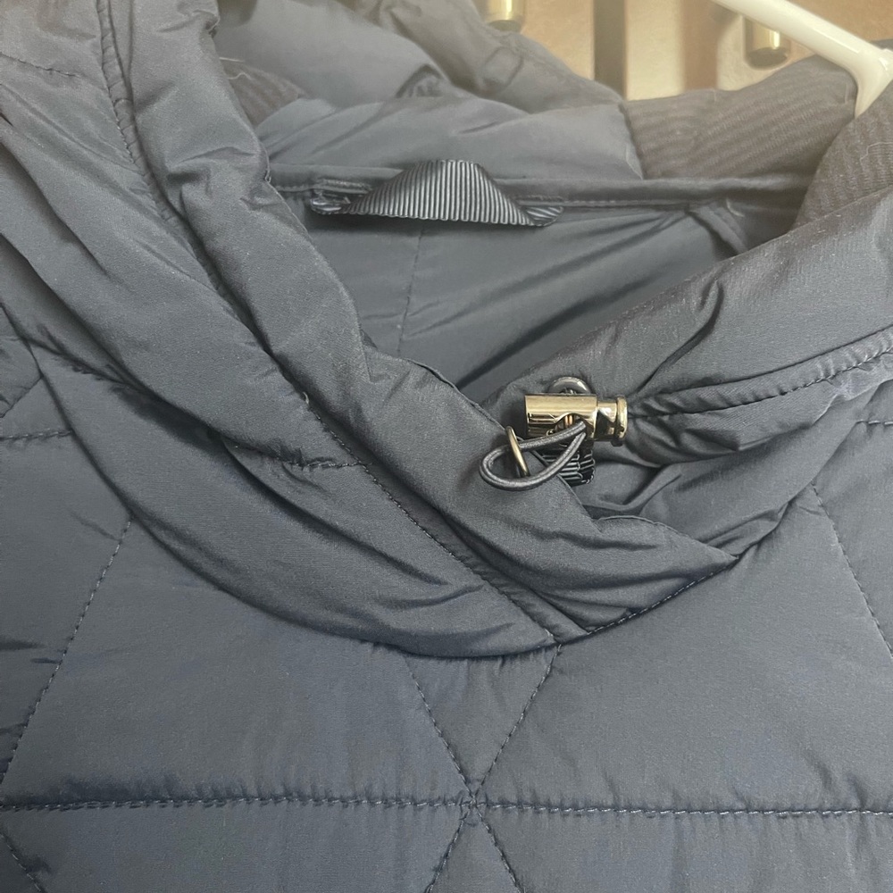 Lululemon Puffer Pullover - image 3